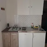 Haus Dusseldorf 아파트 *