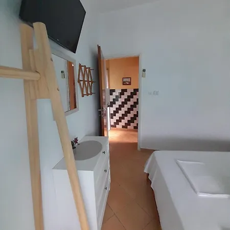 Haus Dusseldorf Потос